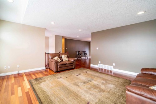 2521 10 Avenue, Wainwright, AB - Indoor