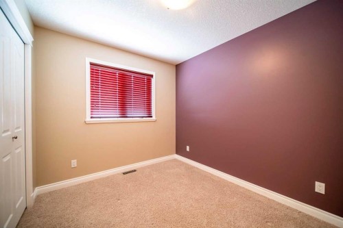 2521 10 Avenue, Wainwright, AB - Indoor Photo Showing Other Room