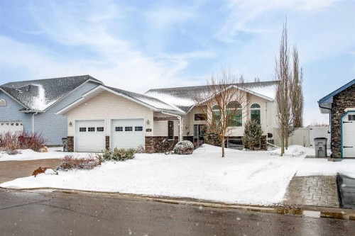 2521 10 Avenue, Wainwright, AB - Outdoor With Facade