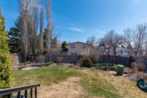 3003 51B Avenue, Lloydminster, AB - Outdoor