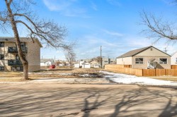 5212 50 Street Lloydminster, AB T9V 0M5