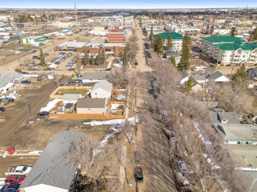 5212 50 Street, Lloydminster, AB 