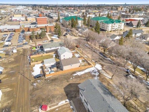 5212 50 Street, Lloydminster, AB 