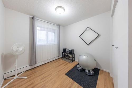 10-5538 49 Avenue, Lloydminster, SK - Indoor