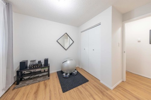 10-5538 49 Avenue, Lloydminster, SK - Indoor