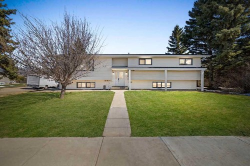 1206 1 Avenue  Wainwright, AB T9W 5A1