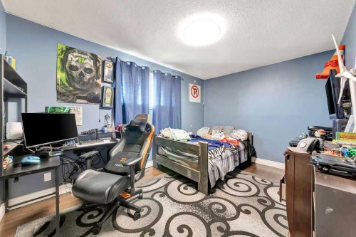 1206 1 Avenue, Wainwright, AB - Indoor Photo Showing Bedroom