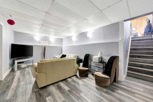 1206 1 Avenue, Wainwright, AB - Indoor
