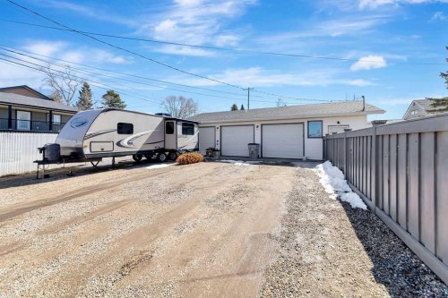 1206 1 Avenue, Wainwright, AB - Outdoor