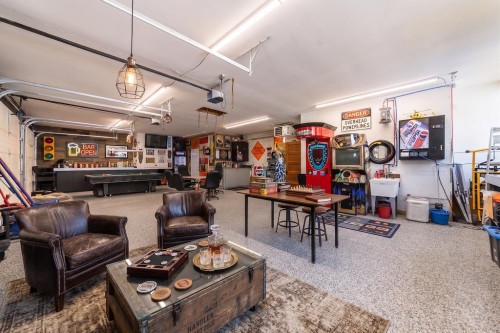 1206 1 Avenue, Wainwright, AB - Indoor