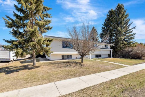 1206 1 Avenue, Wainwright, AB - Outdoor