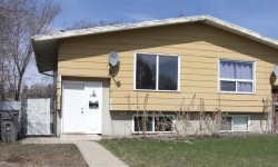 5216 35 Street Lloydminster, AB T9V 1G9