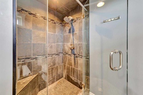 2010 56 Avenue, Lloydminster, AB - Indoor Photo Showing Bathroom