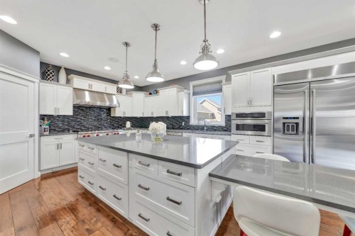 2010 56 Avenue, Lloydminster, AB - Indoor Photo Showing Kitchen With Upgraded Kitchen