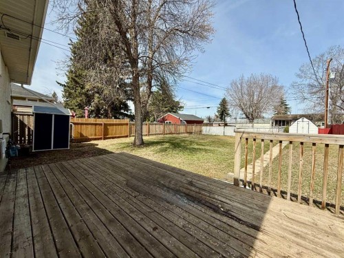 818 9 Avenue, Wainwright, AB - Outdoor With Deck Patio Veranda