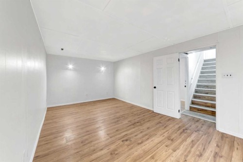 3510 57 Avenue, Lloydminster, AB - Indoor Photo Showing Other Room