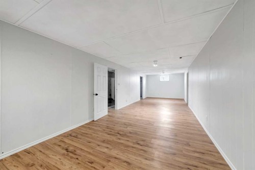 3510 57 Avenue, Lloydminster, AB - Indoor Photo Showing Other Room
