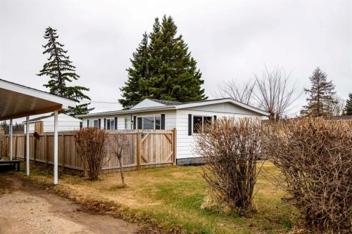 509 2 Avenue Crescent, Wainwright, AB - Outdoor