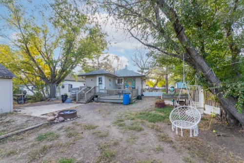 117 2 Street West, Lashburn, SK - Outdoor