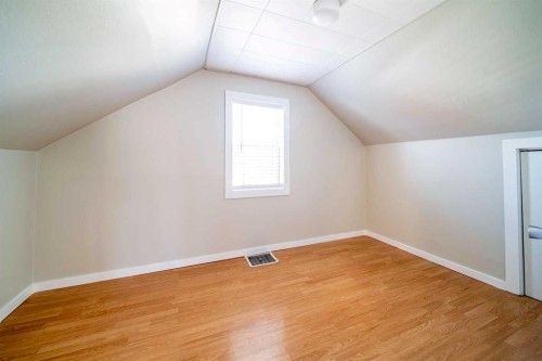 737 9 Avenue, Wainwright, AB - Indoor Photo Showing Other Room