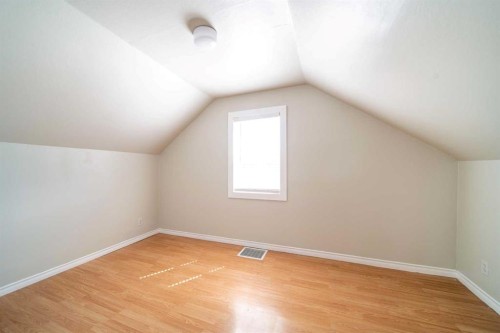 737 9 Avenue, Wainwright, AB - Indoor Photo Showing Other Room