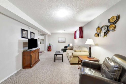 2901 51B Avenue, Lloydminster, AB - Indoor