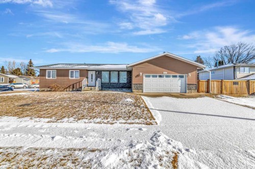2901 51B Avenue, Lloydminster, AB - Outdoor