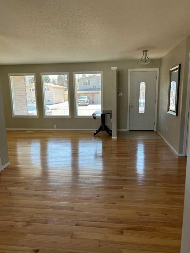 2901 51B Avenue, Lloydminster, AB - Indoor