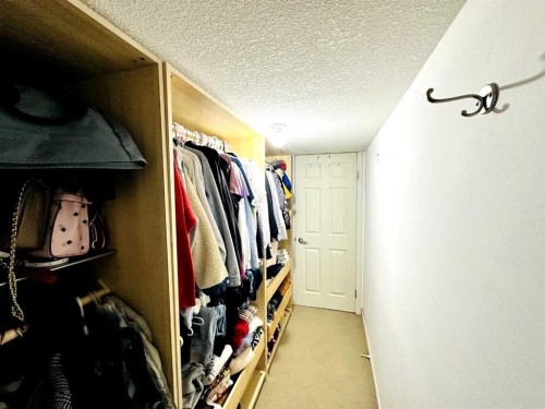 1105 19 Street, Wainwright, AB - Indoor With Storage
