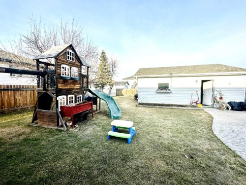 1105 19 Street, Wainwright, AB - Outdoor