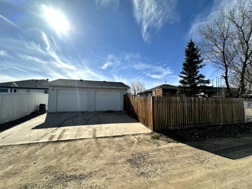 1105 19 Street, Wainwright, AB - Outdoor