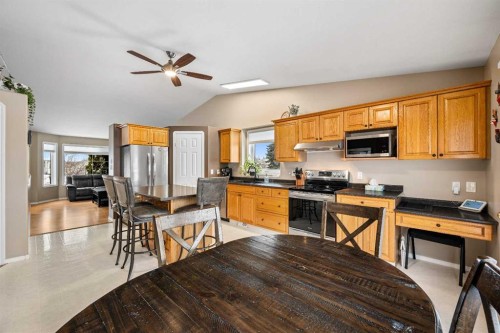 3409 61 Avenue, Lloydminster, AB - Indoor Photo Showing Other Room