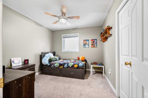 3409 61 Avenue, Lloydminster, AB - Indoor Photo Showing Bedroom