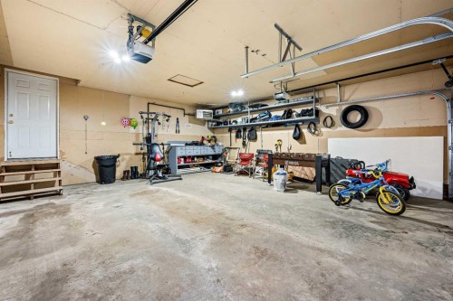 3409 61 Avenue, Lloydminster, AB - Indoor Photo Showing Garage