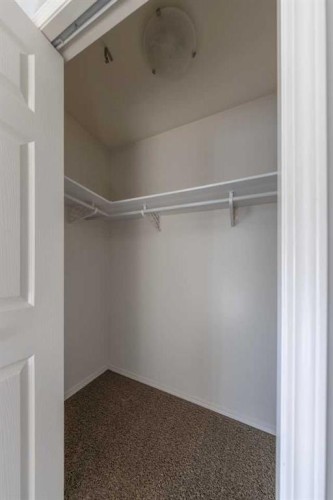 39-1809 47 Ave, Lloydminster, SK - Indoor With Storage