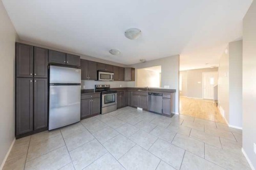 39-1809 47 Ave, Lloydminster, SK - Indoor Photo Showing Kitchen