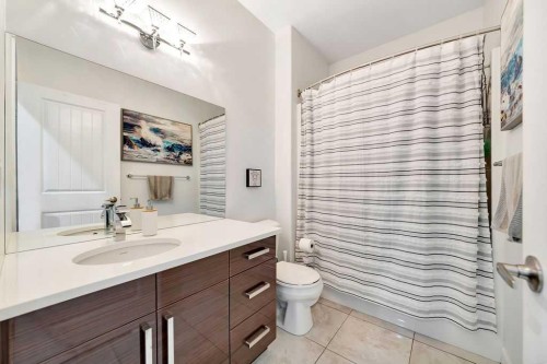 1703 56 Avenue, Lloydminster, AB - Indoor Photo Showing Bedroom