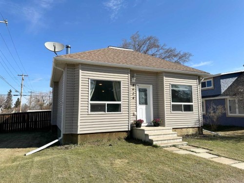 4624 52 Avenue  Vermilion, AB T9X 1S1