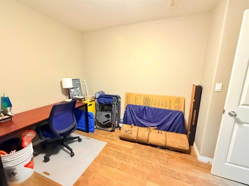 2820 12 Avenue, Wainwright, AB - Indoor Photo Showing Other Room