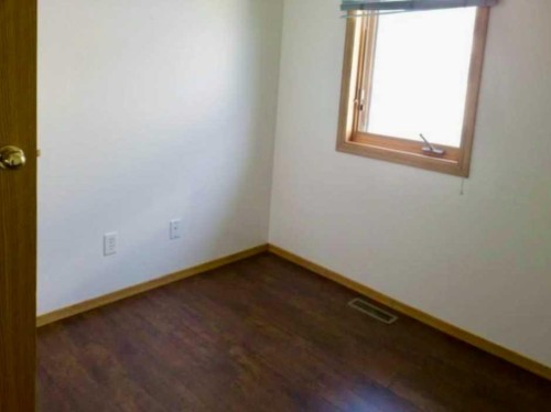 702 10 Avenue, Wainwright, AB - Indoor Photo Showing Other Room