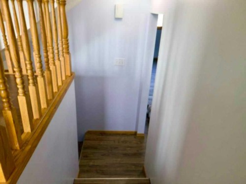 702 10 Avenue, Wainwright, AB - Indoor Photo Showing Other Room