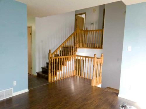 702 10 Avenue, Wainwright, AB - Indoor Photo Showing Other Room