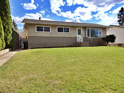 4713 55 Avenue  Vermilion, AB T9X 1S5