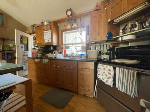 47275 Range  Road 3272, Rural, SK - Indoor Photo Showing Kitchen