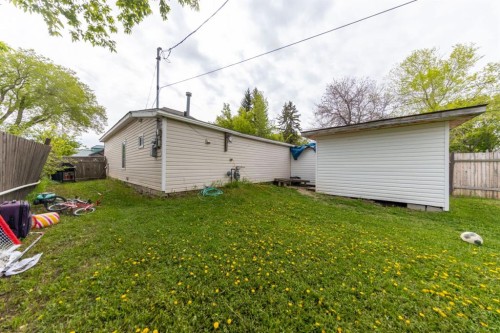 5620 49 Avenue, Lloydminster, SK - Outdoor With Exterior