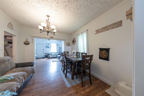 5620 49 Avenue, Lloydminster, SK - Indoor Photo Showing Dining Room