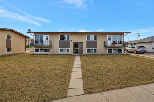 5619 46 Street, Lloydminster, AB - Outdoor