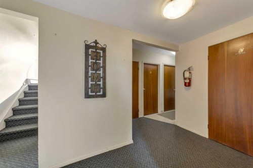 5619 46 Street, Lloydminster, AB - Indoor Photo Showing Other Room
