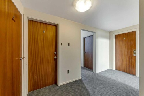 5619 46 Street, Lloydminster, AB - Indoor