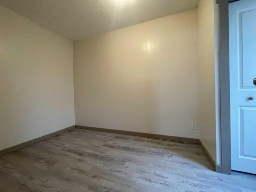 5009 54A Street, Lloydminster, AB - Indoor Photo Showing Other Room